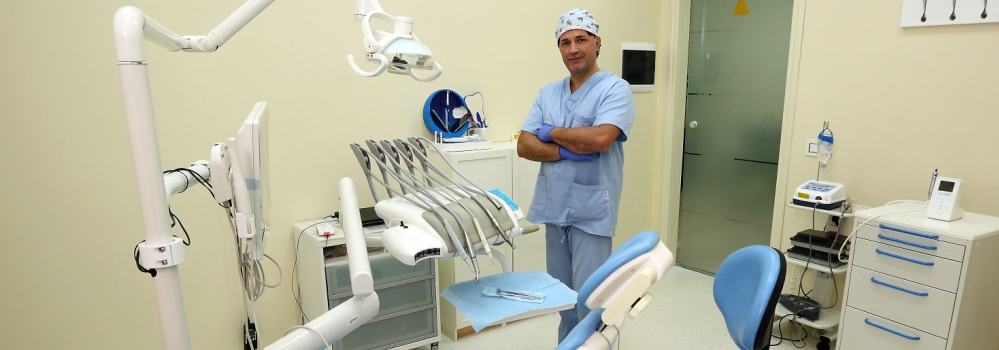 Dott. Paolo Troiano - Studio Dentistico Troiano Roma